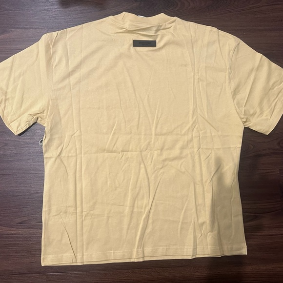 Fear of God FOG Essentials T Shirt - Picture 4 of 7